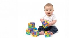 Топ-5 игрушек для малышей в первые месяцы жизни